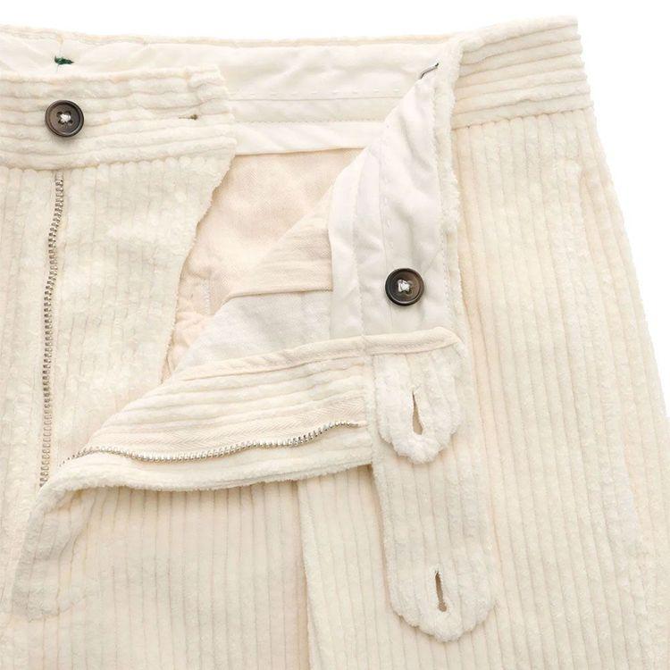 BERWICH mliječno bijele muške pantalone od krupnog somota