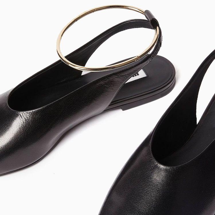 JIL SANDER crne ženske cipele sa zlatnom alkom